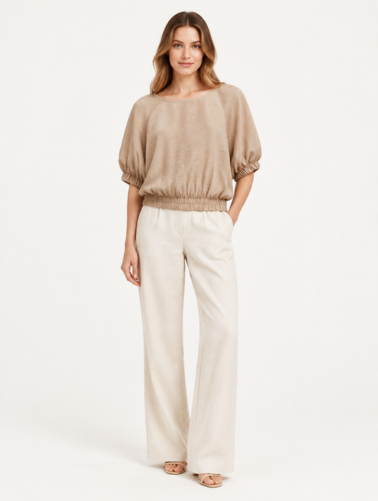 Blusa beige - foto editorial
